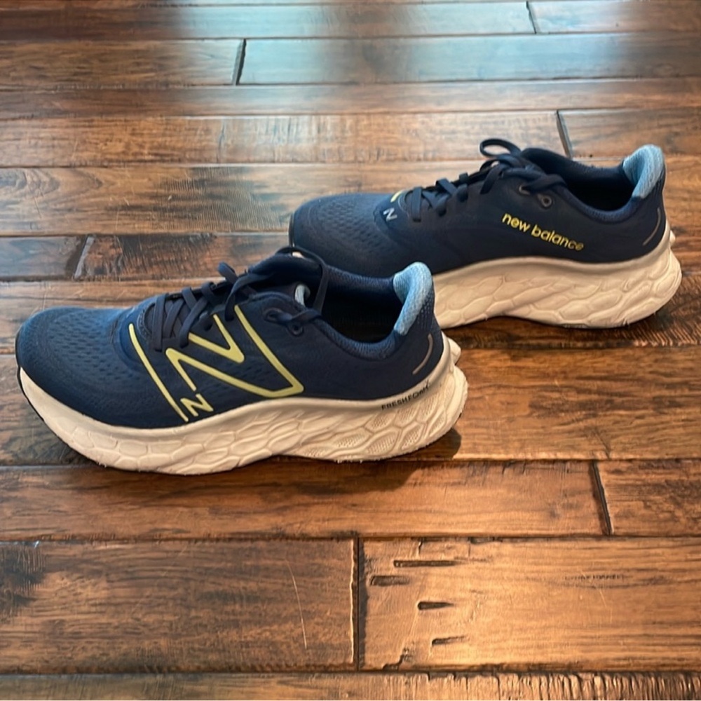New Balance Men’s Fresh Foam X More V4 Blue Sneakers Running Shoes - Size 8